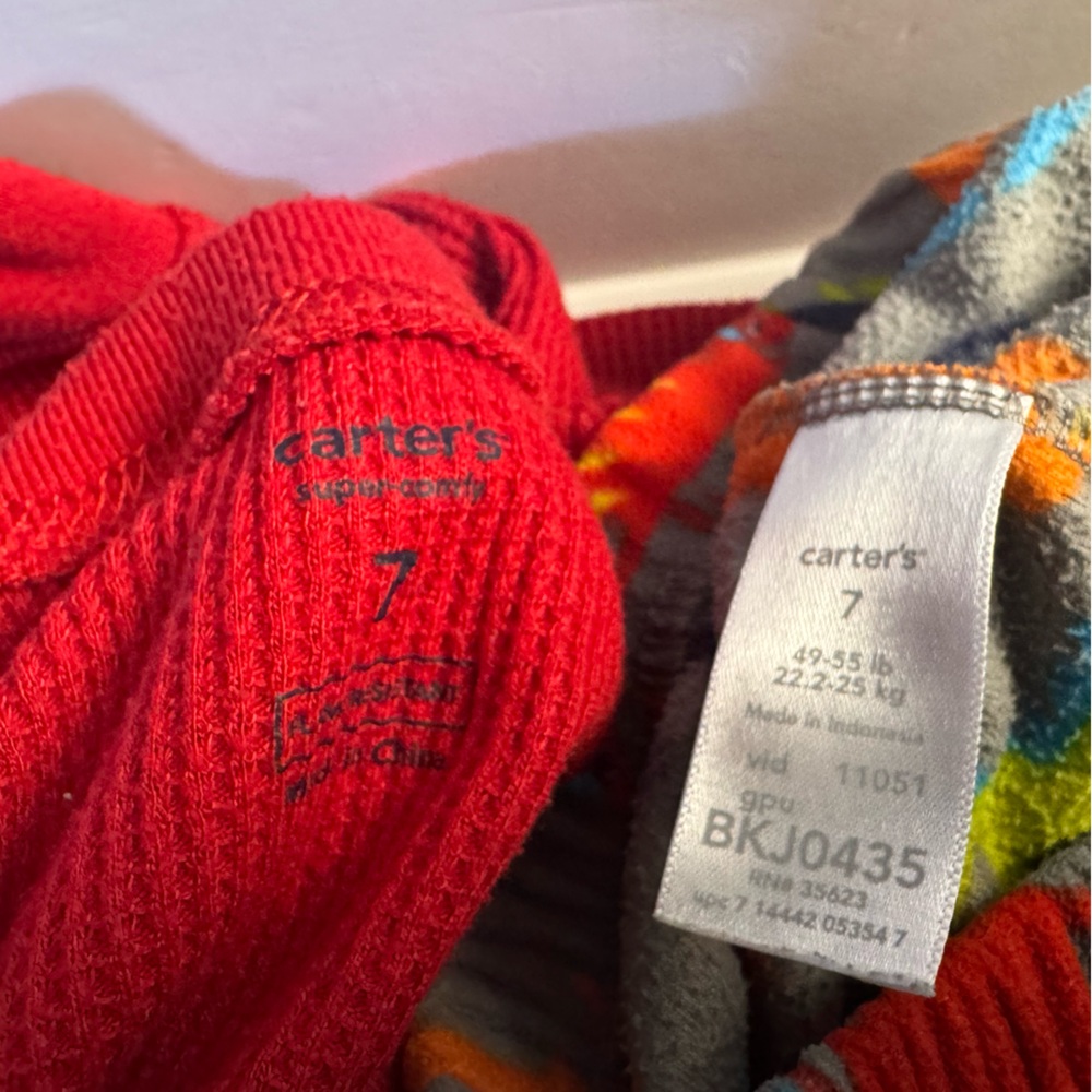 Carter's Red and Gray Dinosaur Pajama Set - Picture 4 of 11
